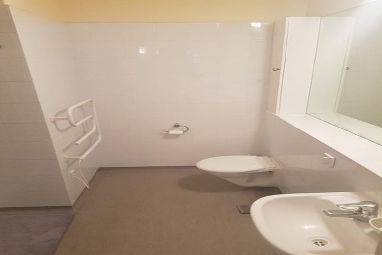 Photo of property in Kelvin House, 1b/16 The Terrace, Wellington Central, Wellington, 6011