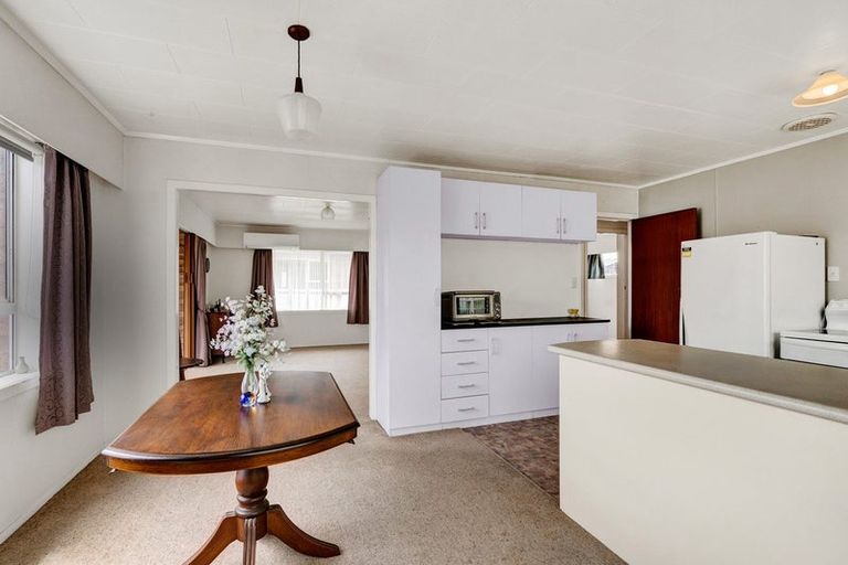 Photo of property in 2/6 Webster Street, Westown, New Plymouth, 4310