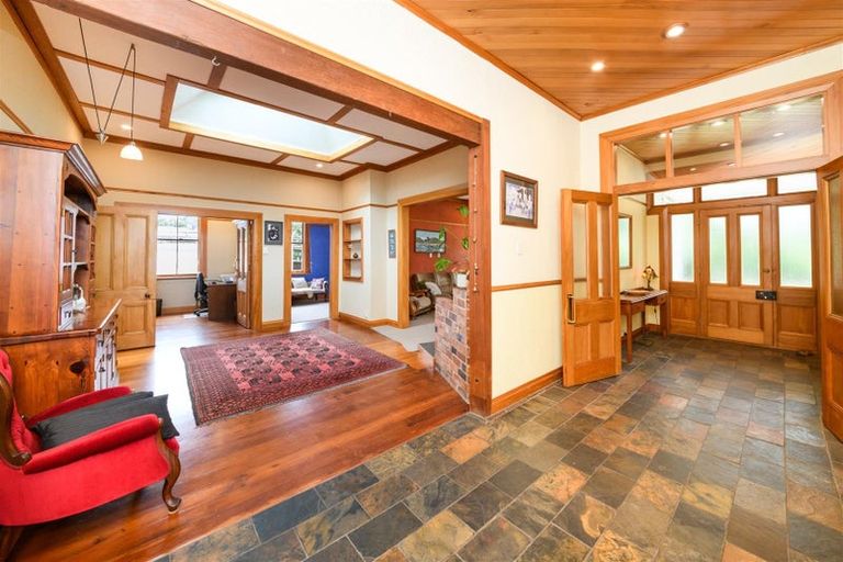 Photo of property in 512a Parewanui Road, Bulls, 4894