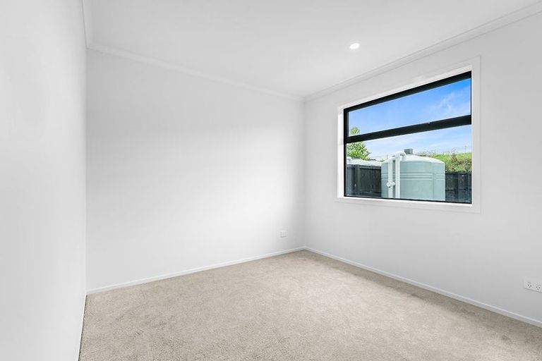 Photo of property in 35 Overton Street, Rototuna North, 3210