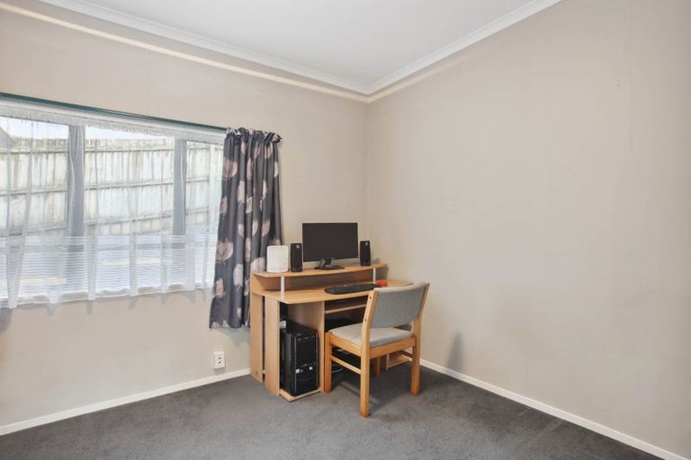 Photo of property in 5 Hoya Court, Henderson, Auckland, 0610