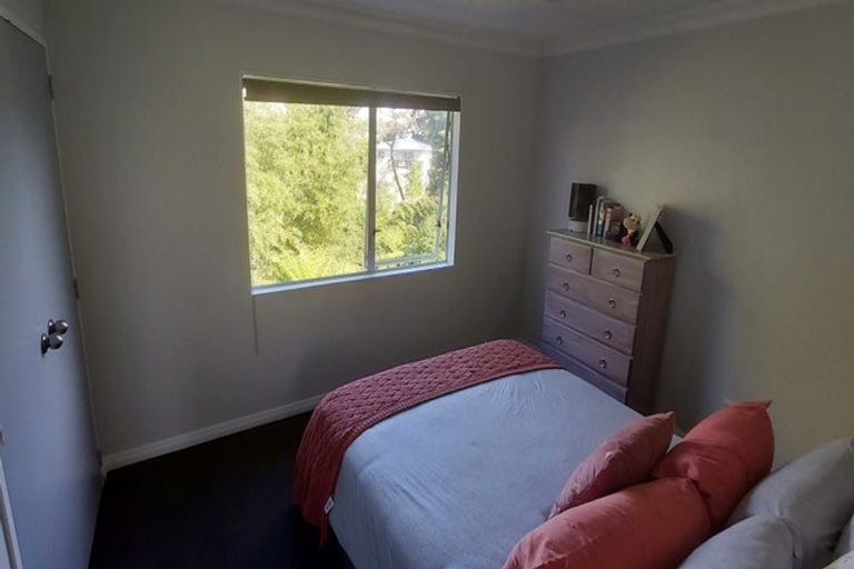 Photo of property in 109 Tirimoana Road, Te Atatu South, Auckland, 0602