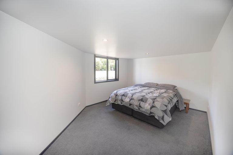 Photo of property in 124 Perth Street, Holmes Hill, Oamaru, 9401