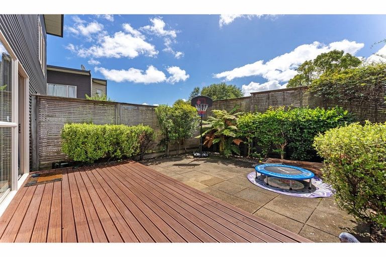 Photo of property in 9/206 Manuka Road, Bayview, Auckland, 0629