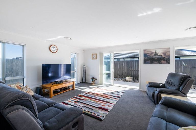 Photo of property in 36 Rose Leigh Drive, Cambridge, 3434