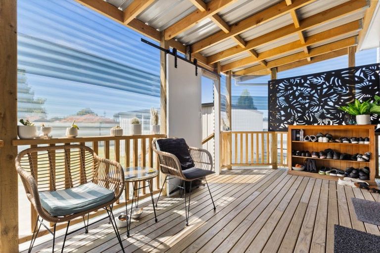 Photo of property in 1 Rutherford Road, Marewa, Napier, 4110