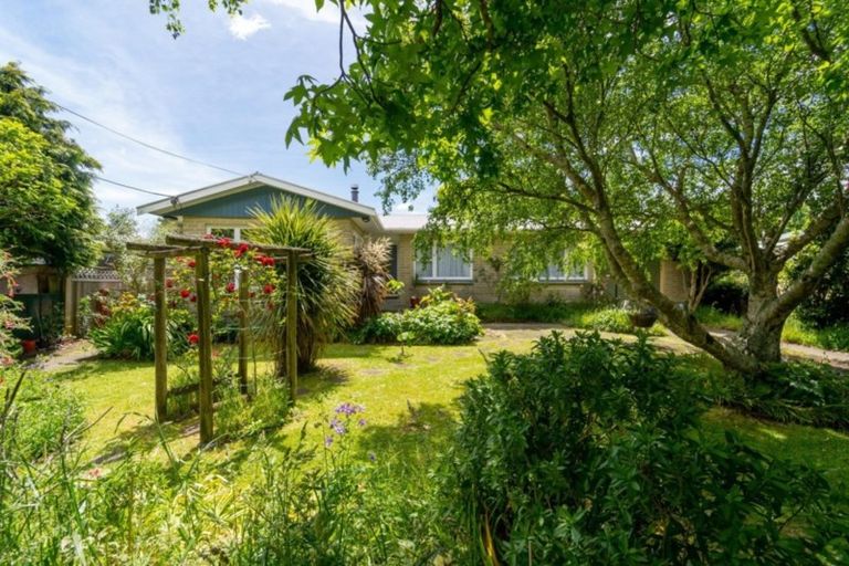 Photo of property in 25 William Benton Street, Featherston, 5710