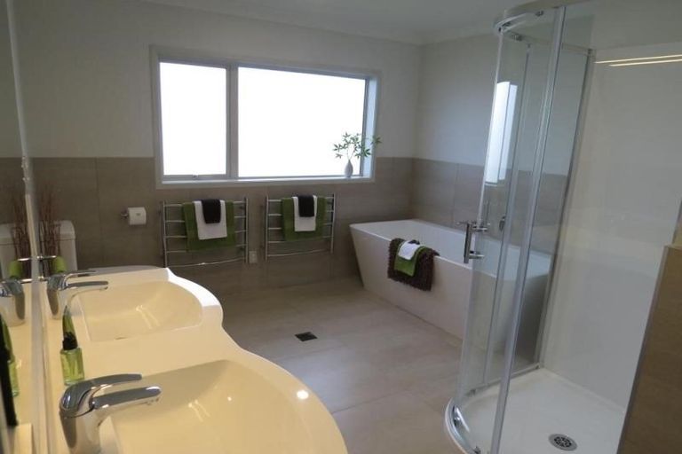 Photo of property in 15 Macks Road, Pokeno, 2471