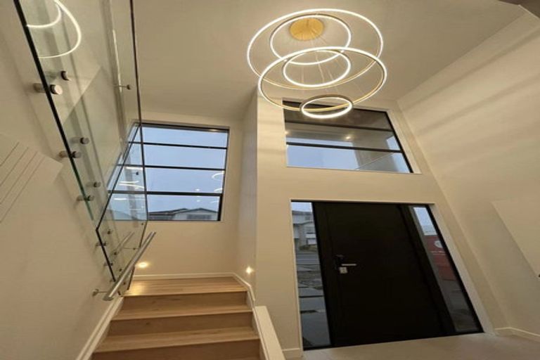 Photo of property in 12 Cavalli Road, Long Bay, Auckland, 0630