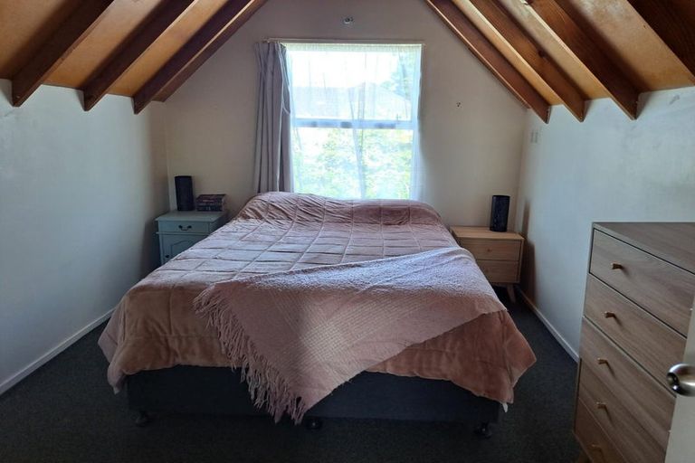 Photo of property in 2/36 Rimu Street, New Lynn, Auckland, 0600