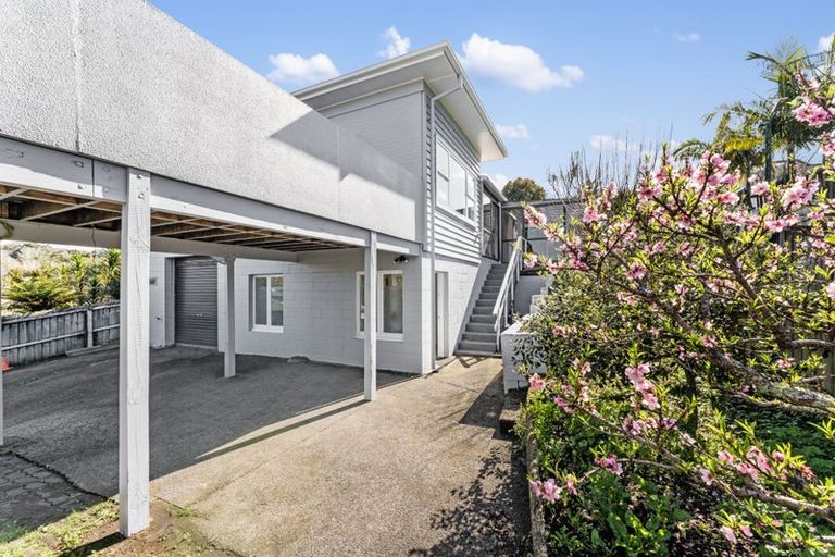 Photo of property in 29 Glamorgan Drive, Torbay, Auckland, 0630