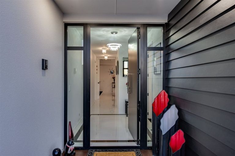 Photo of property in 5 Evelyn Crescent, Marshland, Christchurch, 8083