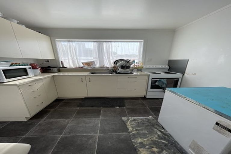 Photo of property in 4 Huia Place, Levin, 5510