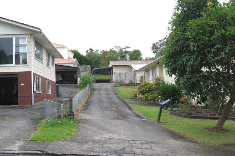 Photo of property in 1/19 Regency Place, Sunnynook, Auckland, 0632