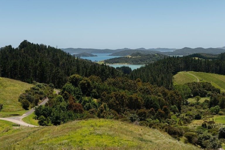 Photo of property in 250 Paroa Bay Road, Russell, 0272