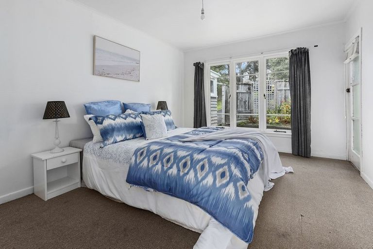 Photo of property in 79 Hebron Road, Waiake, Auckland, 0630