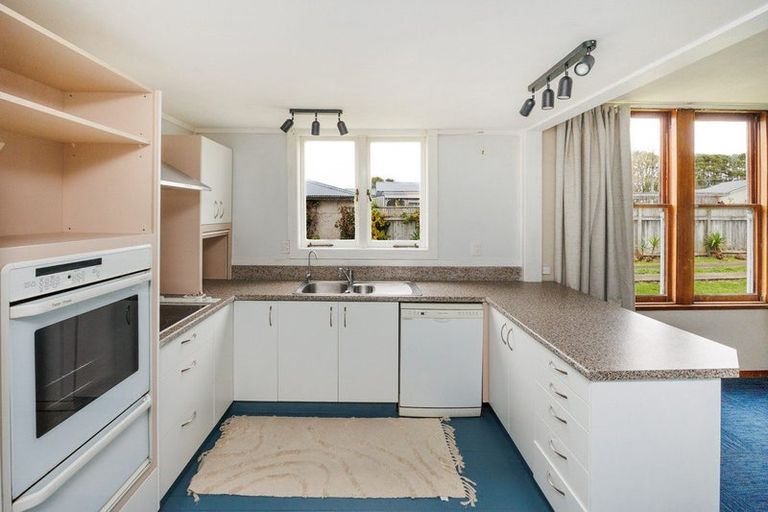 Photo of property in 6 Ngareta Street, Marton, 4710