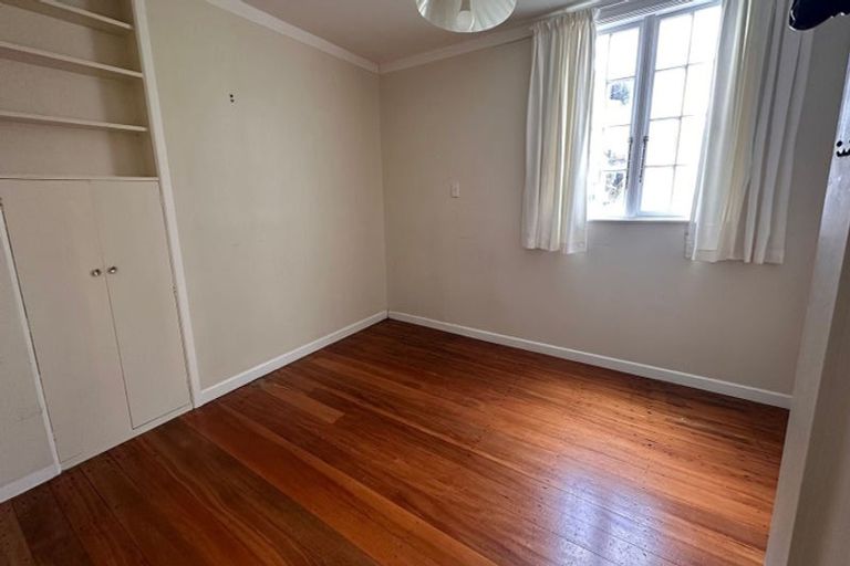 Photo of property in 1/17 Clifton Terrace, Kelburn, Wellington, 6012