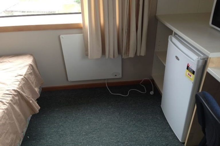 Photo of property in 50 Hooker Avenue, Bryndwr, Christchurch, 8053