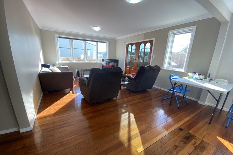 Photo of property in 135 Miramar Avenue, Miramar, Wellington, 6022