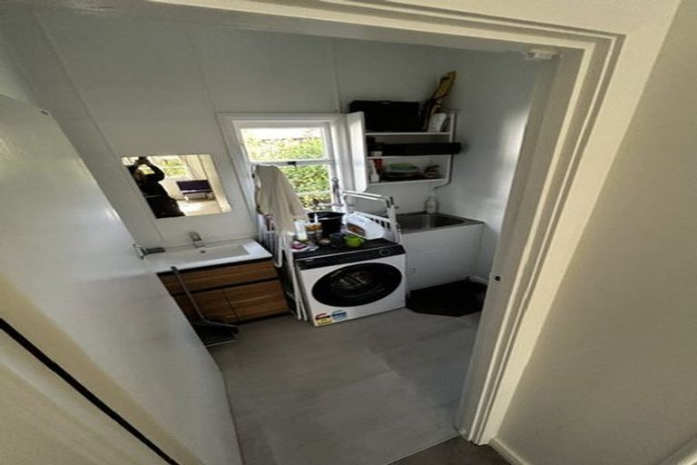 Photo of property in 182 Beach Road, Campbells Bay, Auckland, 0630