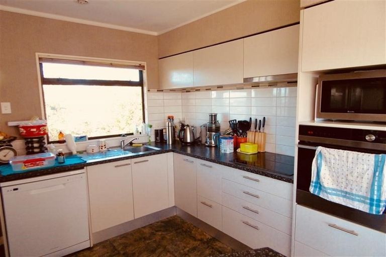 Photo of property in 61 Tarahua Road, Welbourn, New Plymouth, 4310