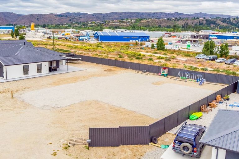 Photo of property in 9 Sequoia Close, Alexandra, 9320