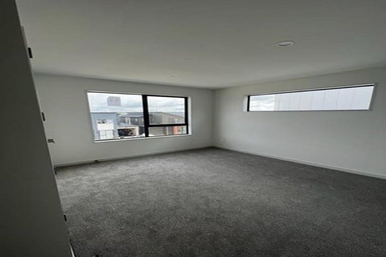 Photo of property in 27 Clara Road, Silverdale, 0932