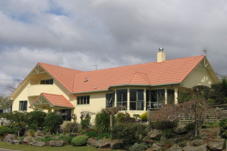 Photo of property in 2 Brook Place, Springfield, Rotorua, 3015