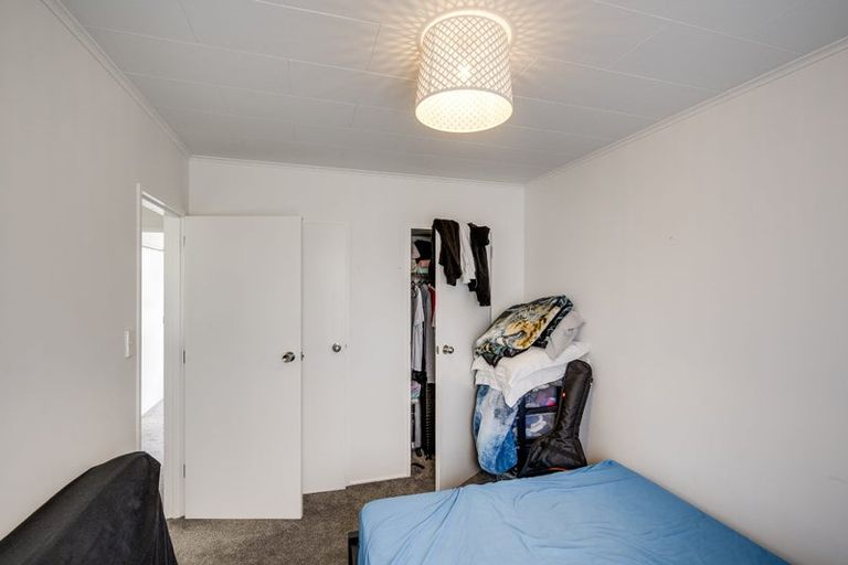 Photo of property in 11 Chester Street, Taradale, Napier, 4112