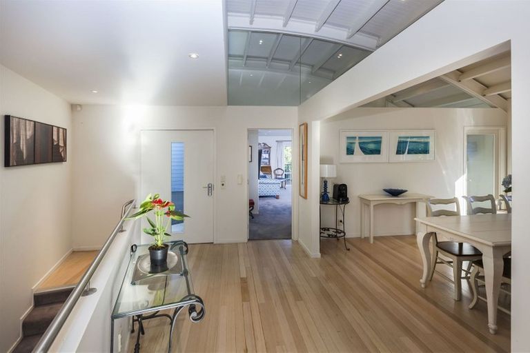 Photo of property in 1a Sherwood Lane, Cashmere, Christchurch, 8022