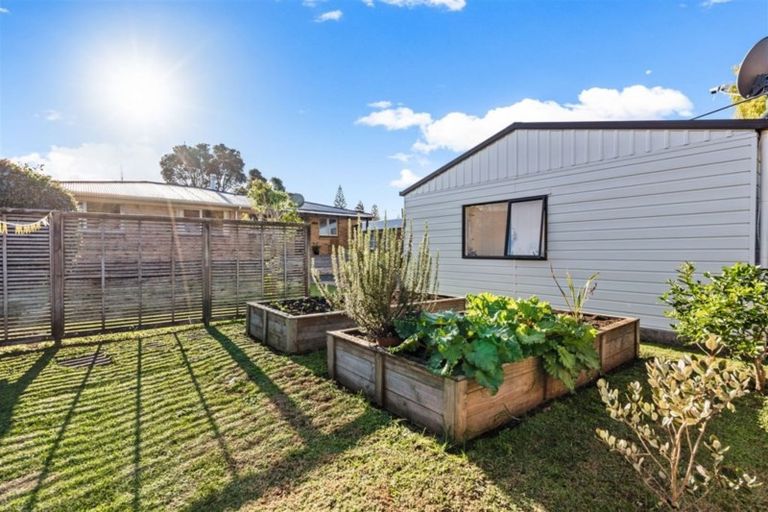 Photo of property in 66 Te Paka Crescent, Te Kamo, Whangarei, 0112