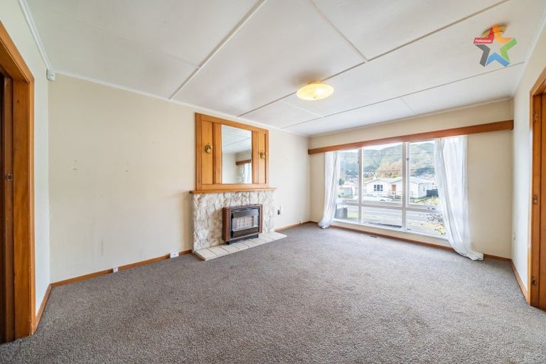 Photo of property in 153 Wellington Road, Wainuiomata, Lower Hutt, 5014