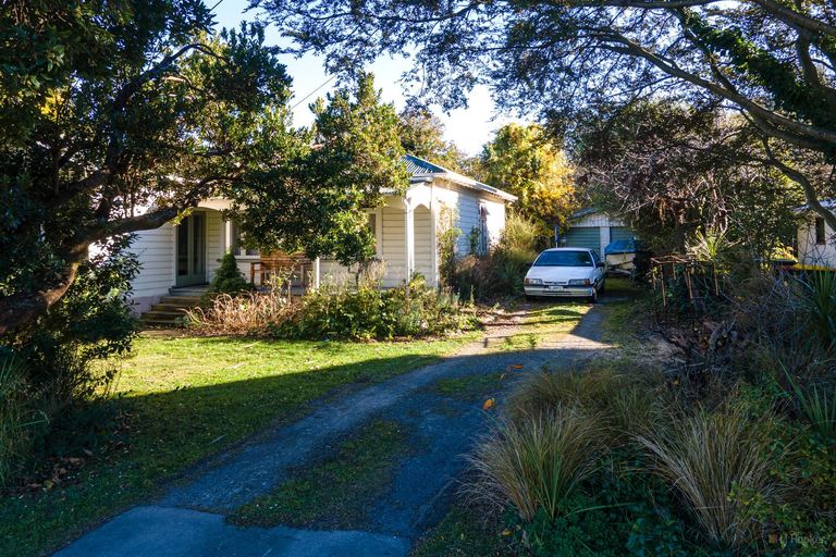 Photo of property in 12 Naylor Street, Waimate, 7924