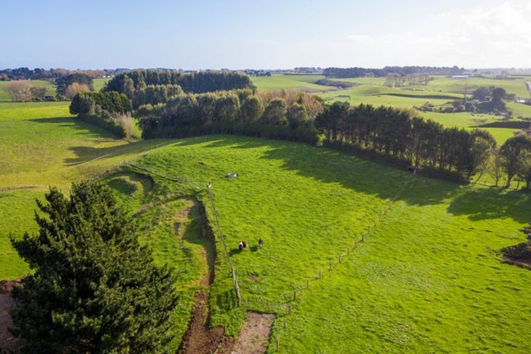 Photo of property in 238 Ohangai Road, Hawera, 4673