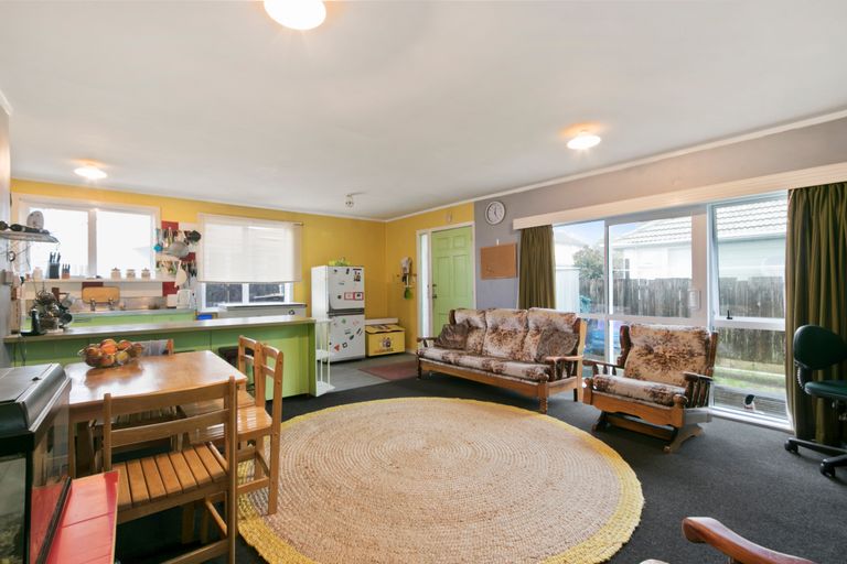 Photo of property in 69 Godley Street, Waiwhetu, Lower Hutt, 5010