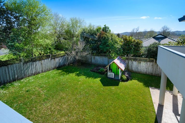 Photo of property in 17 Tokay Place, Huapai, Kumeu, 0810