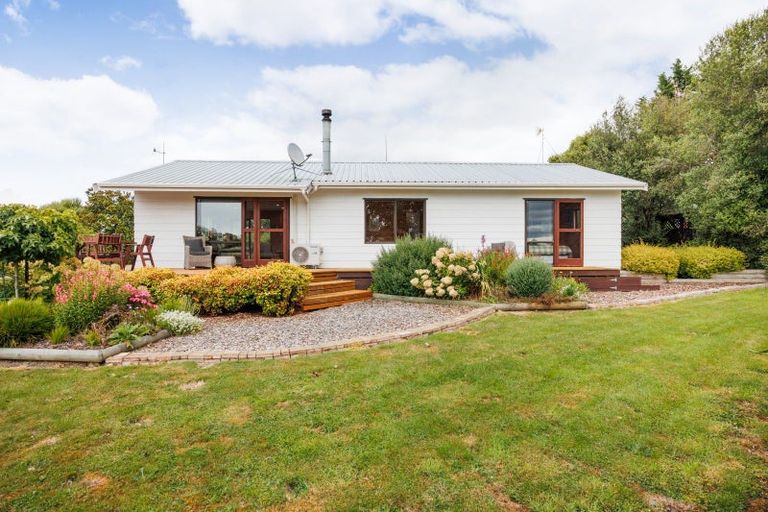 Photo of property in 1141 Makino Road, Halcombe, Feilding, 4777
