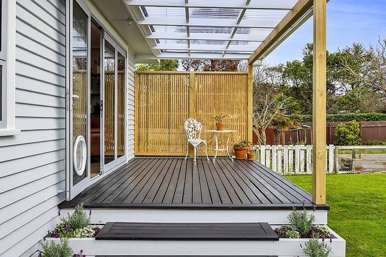 Photo of property in 2 Puriri Street, Hawera, 4610