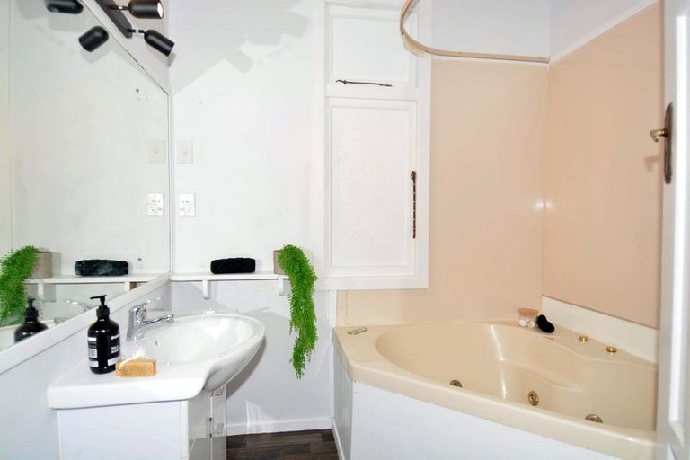 Photo of property in 72 Antrim Street, Windsor, Invercargill, 9810