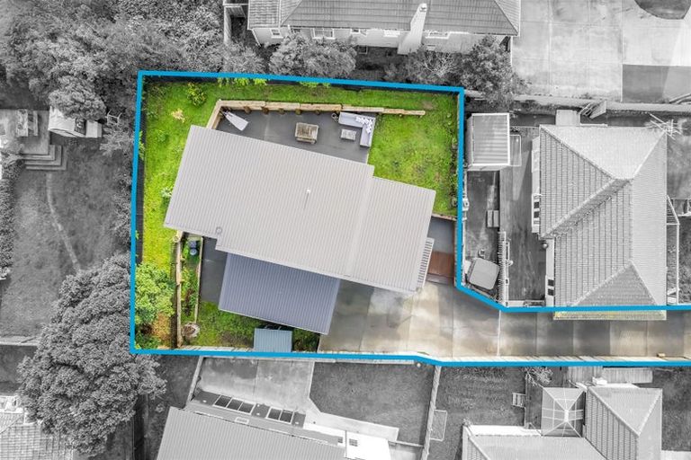 Photo of property in 122a Main Road, Titahi Bay, Porirua, 5022