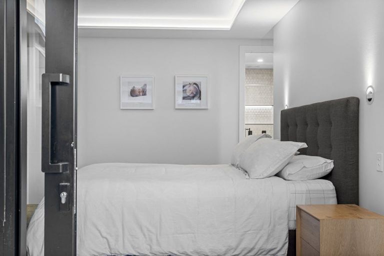 Photo of property in 16 Valour Drive, Rangiora, 7400