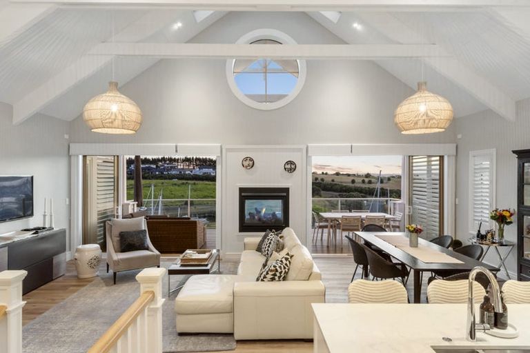 Photo of property in 88 Voyager Drive, Gulf Harbour, Whangaparaoa, 0930