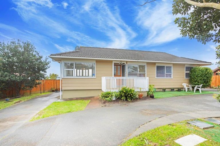 Photo of property in 11 Denver Avenue, Sunnyvale, Auckland, 0612