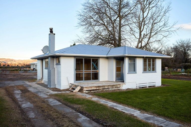 Photo of property in 12 Hetata Street, Whatatutu, Te Karaka, 4094