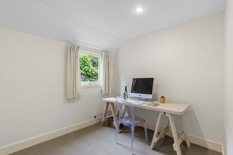 Photo of property in 2/11 Memorial Avenue, Ilam, Christchurch, 8053