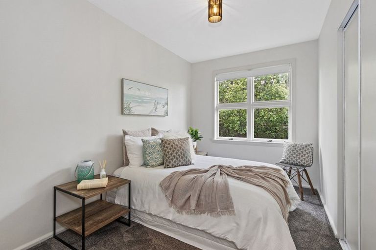 Photo of property in 11 Glenrowan Avenue, Avondale, Christchurch, 8061