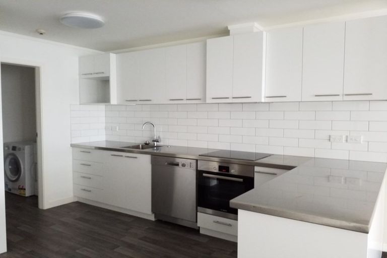 Photo of property in 2/32 Marion Street, Silverstream, Upper Hutt, 5019