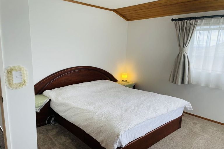 Photo of property in 1/89 Royal View Road, Te Atatu South, Auckland, 0610