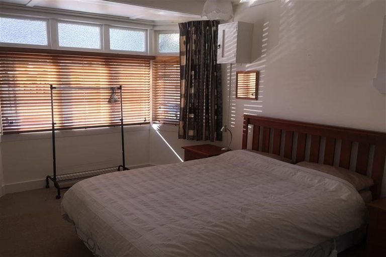 Photo of property in 34 Shakespeare Road, Bluff Hill, Napier, 4110